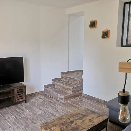 Appartamento Bas De Maison Dans Le Village *
